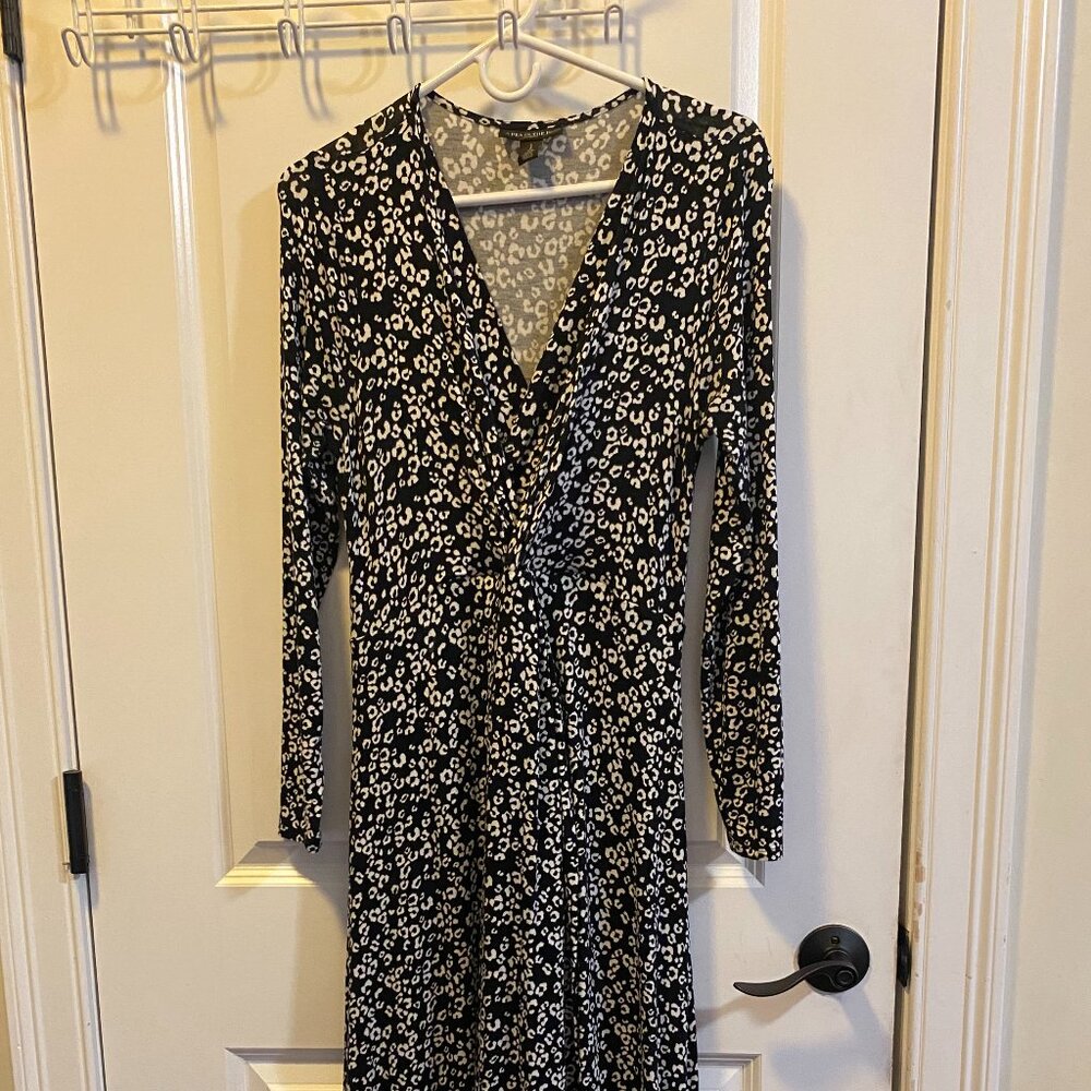A Pea in the Pod Maxi Black/White Twist Detail Draped Maternity Dress Size S